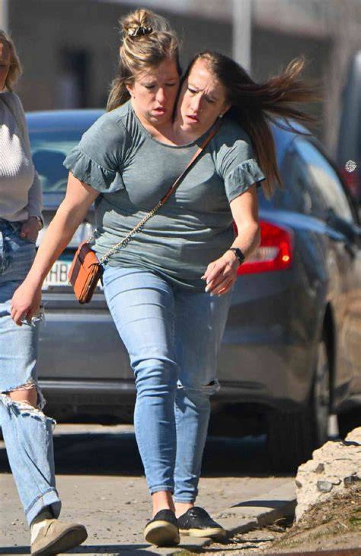 Are Abby And Brittany Hensel On Instagram? – Celebrity