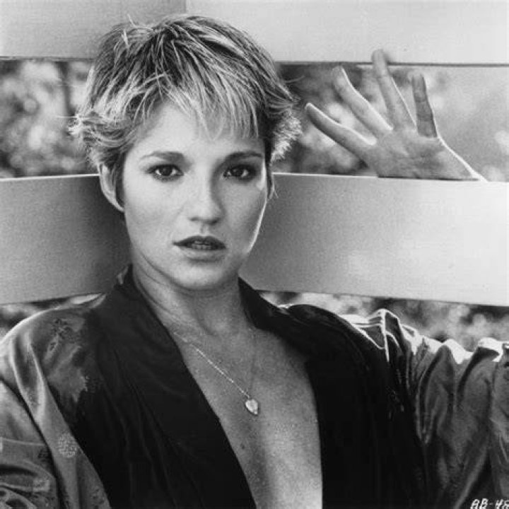 Ellen Barkin siblings: Meet her brother George Barkin 1 Ellen Barkin