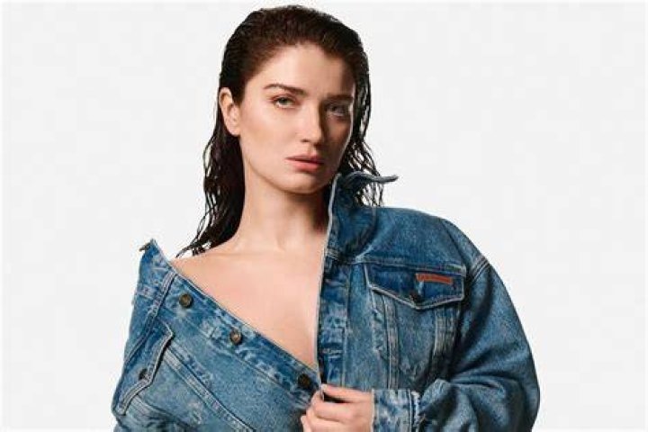 Eve Hewson Net Worth