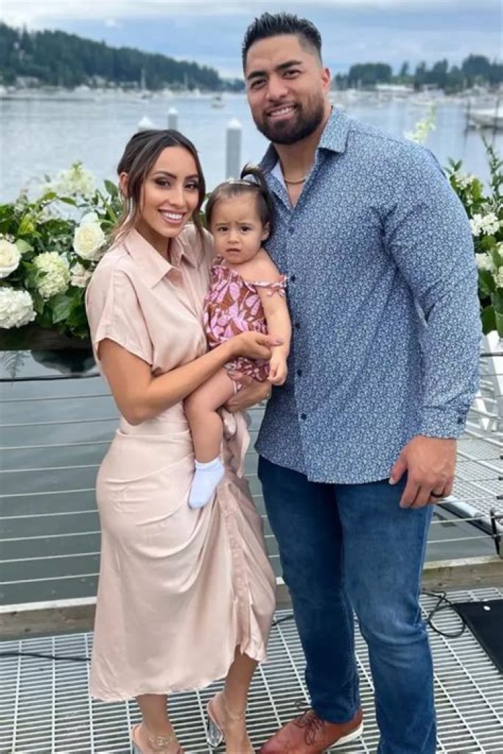 Jovi Nicole Engbino Wiki, Bio, Husband, Baby, Height, Age & More