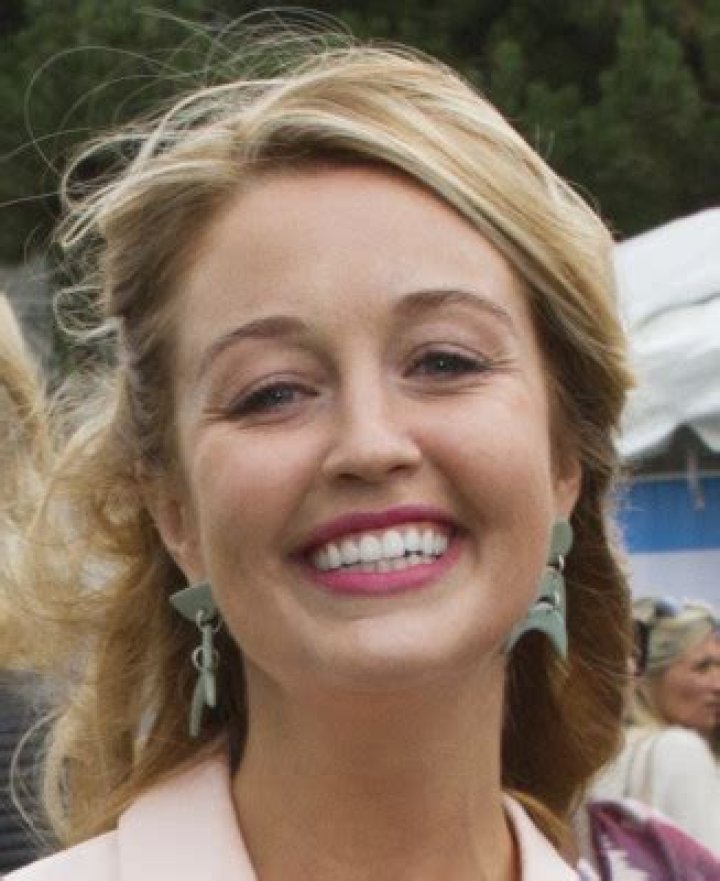 Kate Corbett Net Worth
