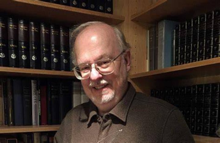 Obituary | Greg Bear Died From Stroke | Five-Time Nebula Winner