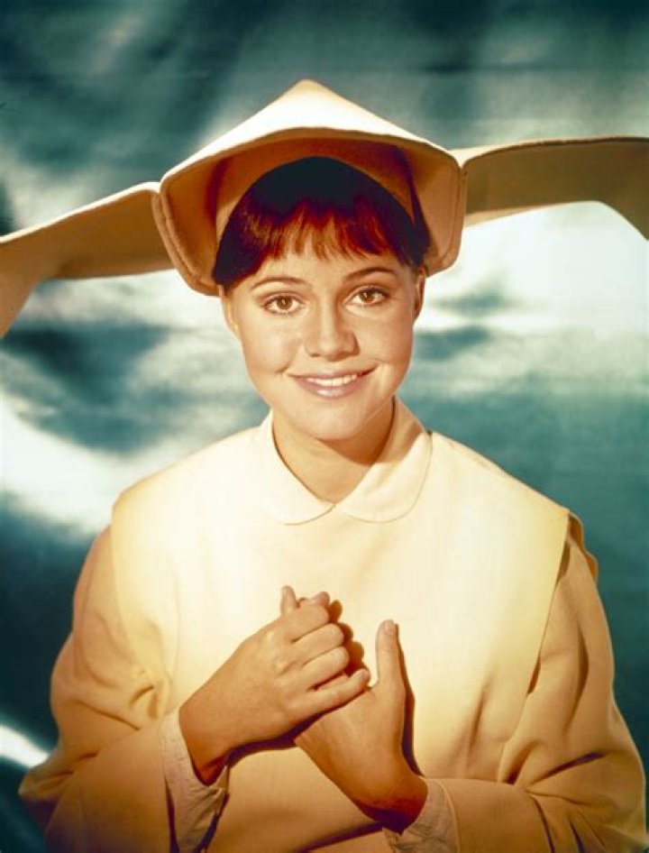 Sally Field Net Worth