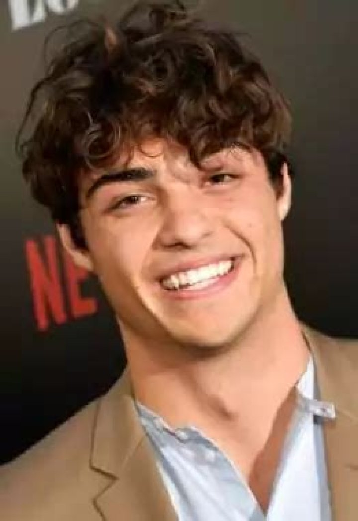 Taylor Centineo Wiki, Address, Birthday, Dating, Height & More