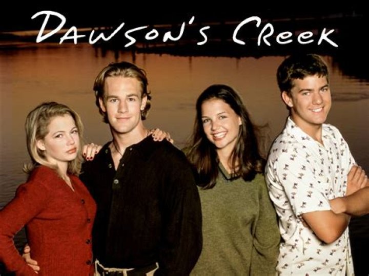 Where does Dawson Knox live?